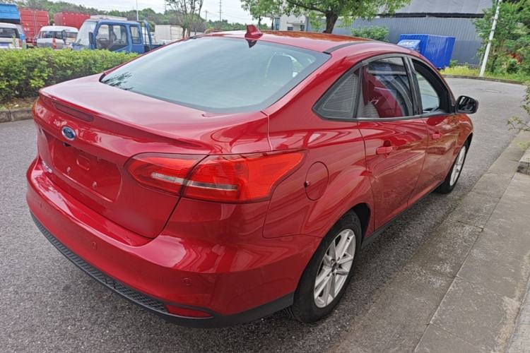 Used Ford Focus 2017 Sedan 1.6L Automatic Fashion Edition Smart Drive Version Rear Right 45 Deg