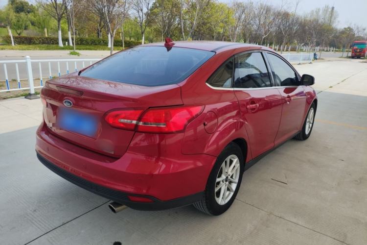 Used Ford Focus 2017 Sedan EcoBoost 180 Automatic Elite Model Rear Right 45 Deg