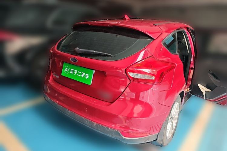 Used Ford Focus 2017 Hatchback EcoBoost 125 Automatic - Ultra-Powerful Style Edition with Smart Drive Features Rear Right 45 Deg