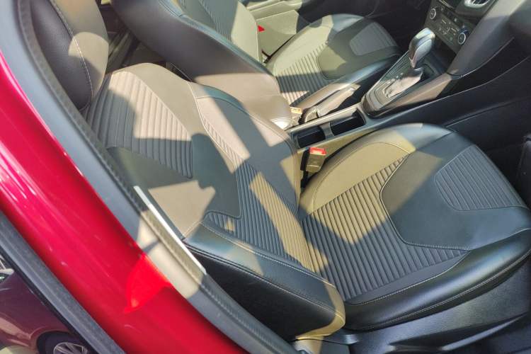 Used Ford Focus 2017 Hatchback 1.6L Automatic Fashion Edition Smart Drive Version Right Front Seat