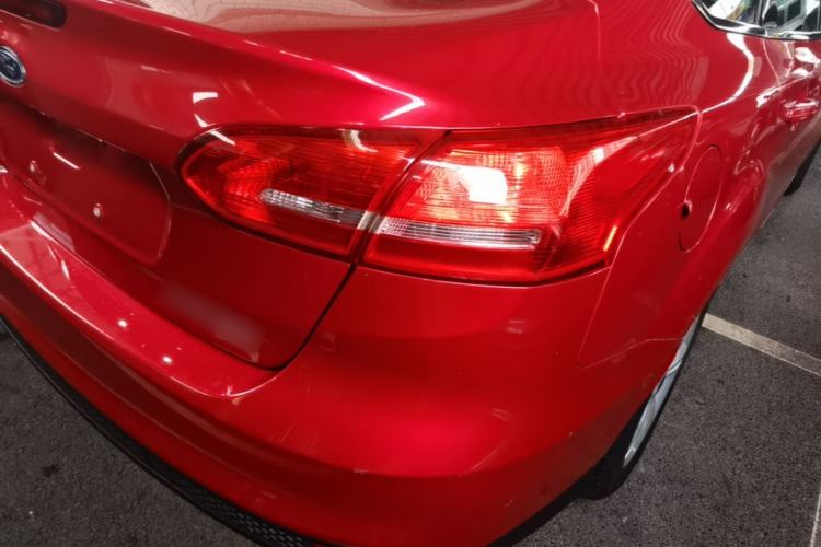 Used Ford Focus 2017 Sedan 1.6L Automatic Comfort Plus SmartDrive Edition Right Rear Taillight