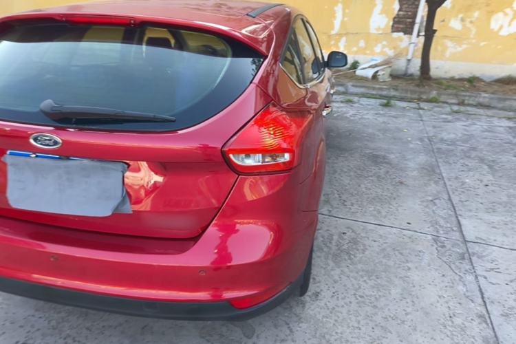 Used Ford Focus 2017 Hatchback 1.6L Automatic Comfort Plus SmartDrive Edition Right Rear Taillight