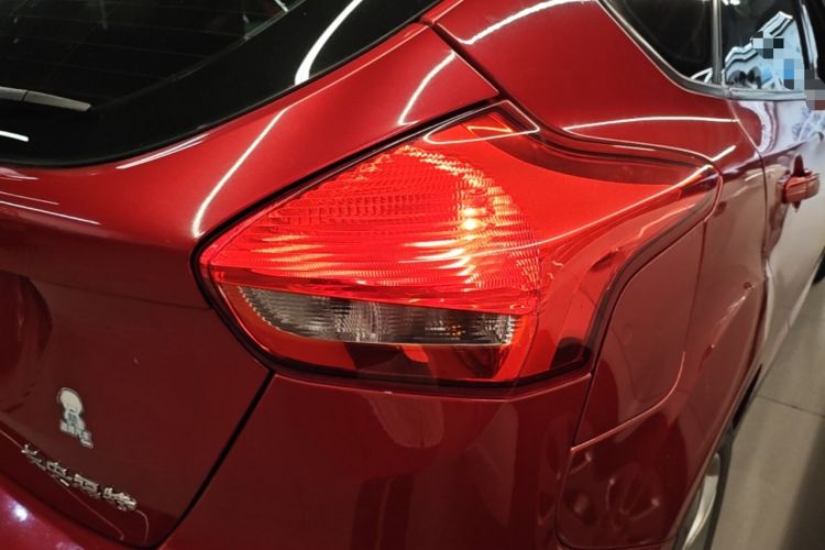 Used Ford Focus 2017 Hatchback 1.6L Automatic Comfort Plus SmartDrive Edition Right Rear Taillight