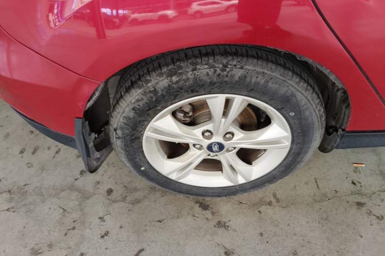 Used Ford Focus 2017 Hatchback 1.6L Automatic Comfort Plus SmartDrive Edition Right Rear Wheel Hub