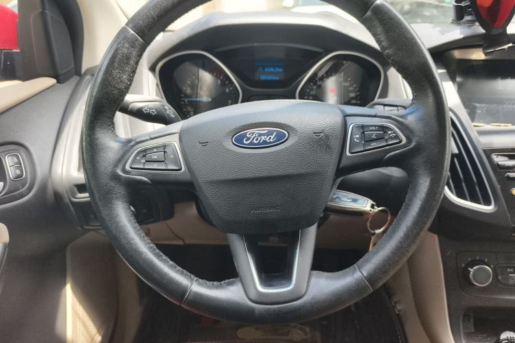 Used Ford Focus 2017 Sedan 1.6L Manual Comfort Plus SmartDrive Edition Steering Wheel