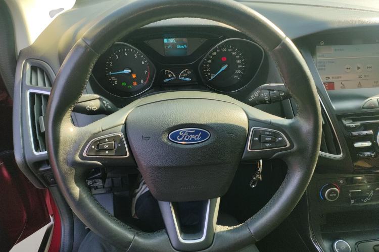 Used Ford Focus 2017 Hatchback 1.6L Automatic Fashion Edition Smart Drive Version Steering Wheel