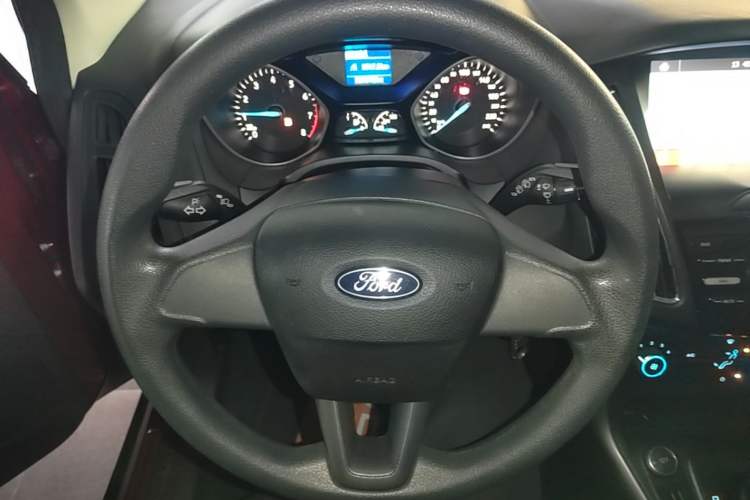 Used Ford Focus 2017 Hatchback 1.6L Automatic Comfort Plus SmartDrive Edition Steering Wheel
