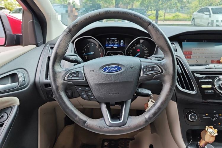 Used Ford Focus 2017 Sedan 1.6L Automatic Comfort Plus SmartDrive Edition Steering Wheel