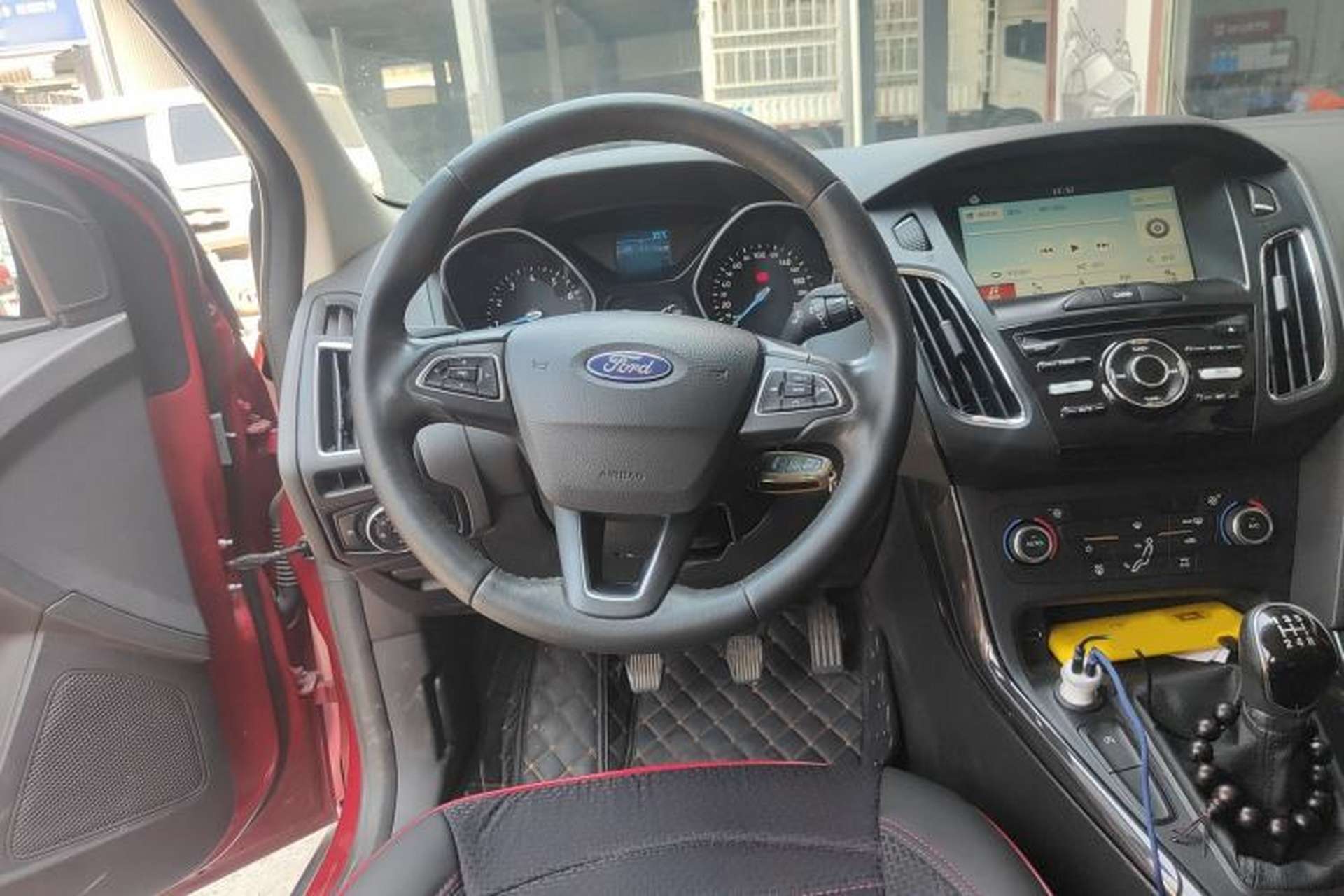 Used Ford Focus 2017 Sedan EcoBoost 125 Manual – Ultra-Style Edition with SmartDrive Features Steering Wheel