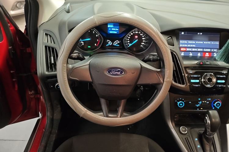 Used Ford Focus 2017 Hatchback 1.6L Automatic Comfort Plus SmartDrive Edition Steering Wheel