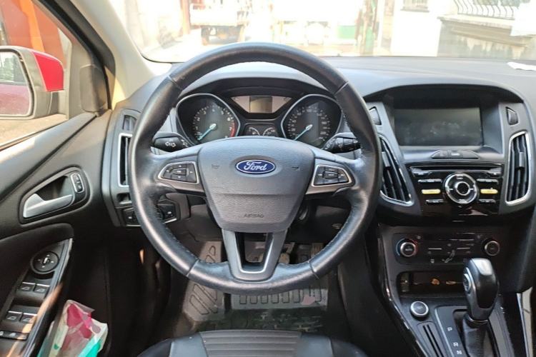 Used Ford Focus 2017 Hatchback 1.6L Automatic Fashion Edition Smart Drive Version Steering Wheel