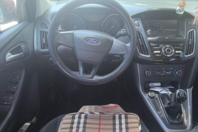 Used Ford Focus 2017 Hatchback 1.6L Manual Comfort Plus SmartDrive Edition Steering Wheel