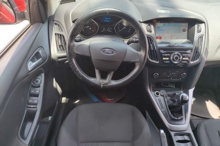 Used Ford Focus 2017 Hatchback 1.6L Manual Comfort Plus SmartDrive Edition Steering Wheel