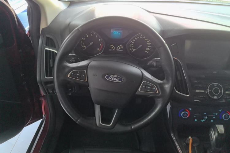 Used Ford Focus 2017 Hatchback 1.6L Automatic Fashion Edition Smart Drive Version Steering Wheel