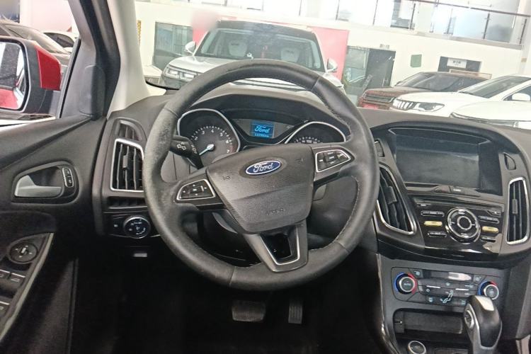 Used Ford Focus 2017 Sedan 1.6L Automatic Fashion Edition Smart Drive Version Steering Wheel
