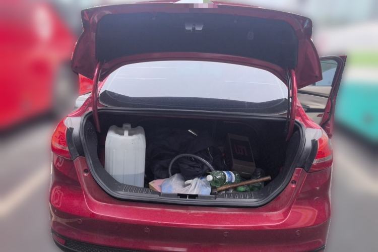 Used Ford Focus 2017 Sedan 1.6L Manual Comfort Plus SmartDrive Edition Trunk