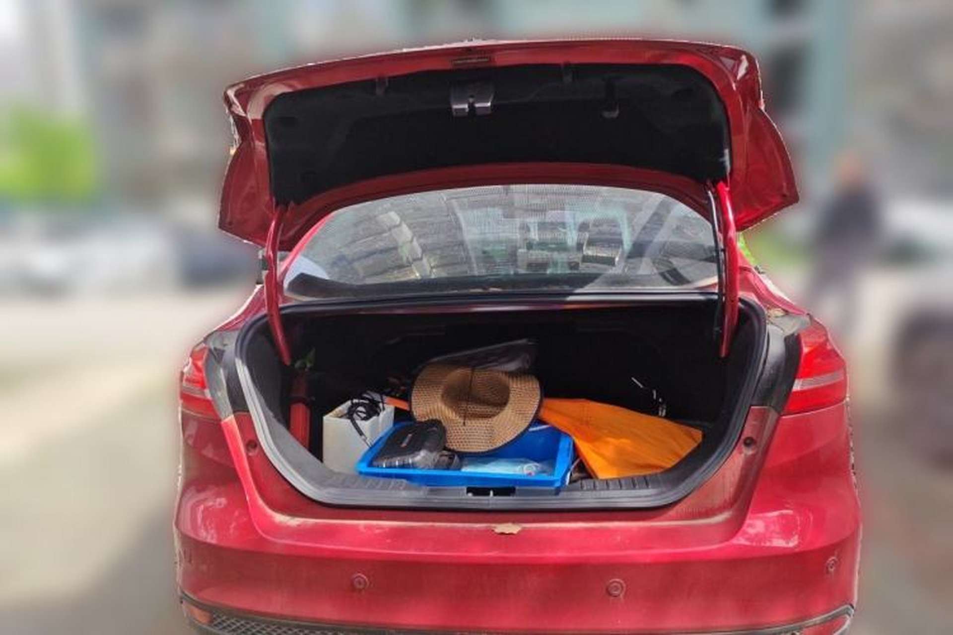 Used Ford Focus 2017 Sedan 1.6L Automatic Fashion Edition Smart Drive Version Trunk