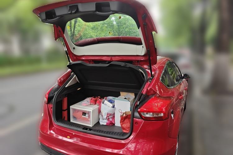 Used Ford Focus 2017 Hatchback 1.6L Automatic Comfort Plus SmartDrive Edition Trunk