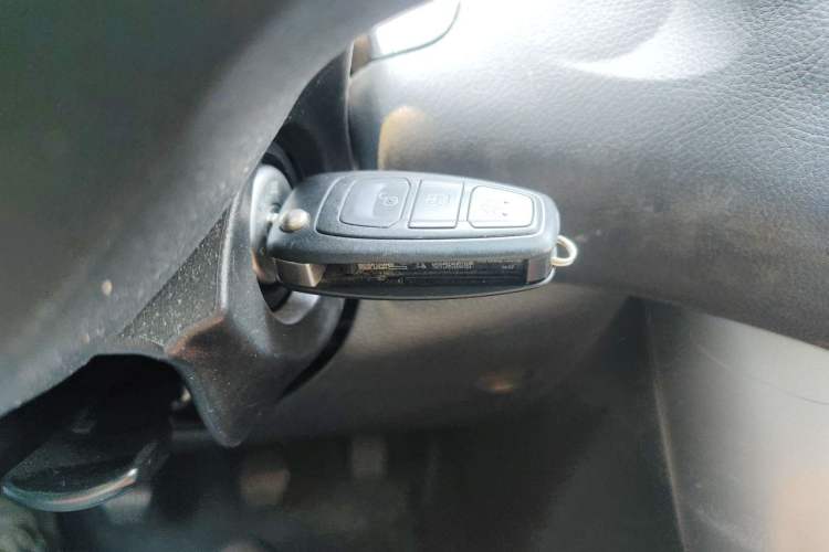 Used Ford Focus 2017 Hatchback 1.6L Manual Comfort Plus SmartDrive Edition Vehicle Key