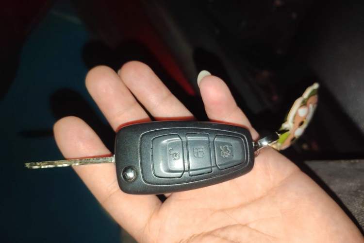 Used Ford Focus 2017 Hatchback 1.6L Automatic Comfort Plus SmartDrive Edition Vehicle Key