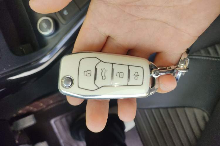 Used Ford Focus 2017 Sedan EcoBoost 180 Automatic Elite Model Vehicle Key