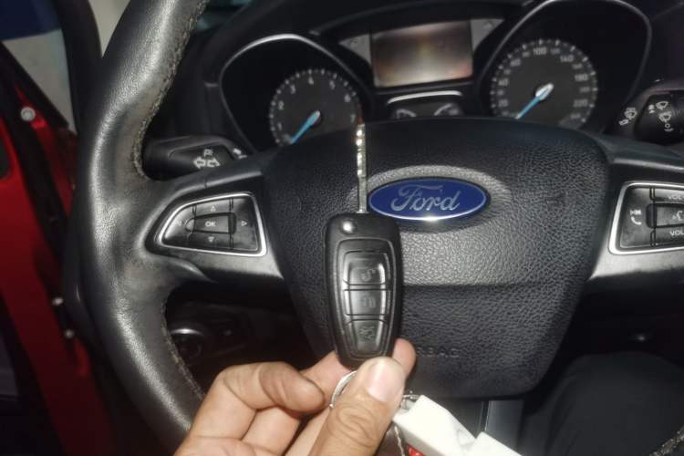 Used Ford Focus 2017 Sedan EcoBoost 180 Automatic Elite Model Vehicle Key