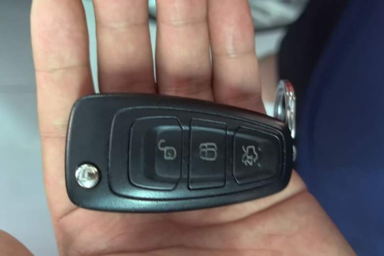 Used Ford Focus 2017 Hatchback 1.6L Automatic Fashion Edition Smart Drive Version Vehicle Key