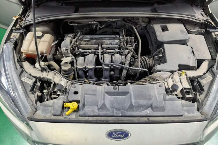 Used Ford Focus 2017 Sedan 1.6L Manual Fashion Edition Smart Drive Version Engine Bay