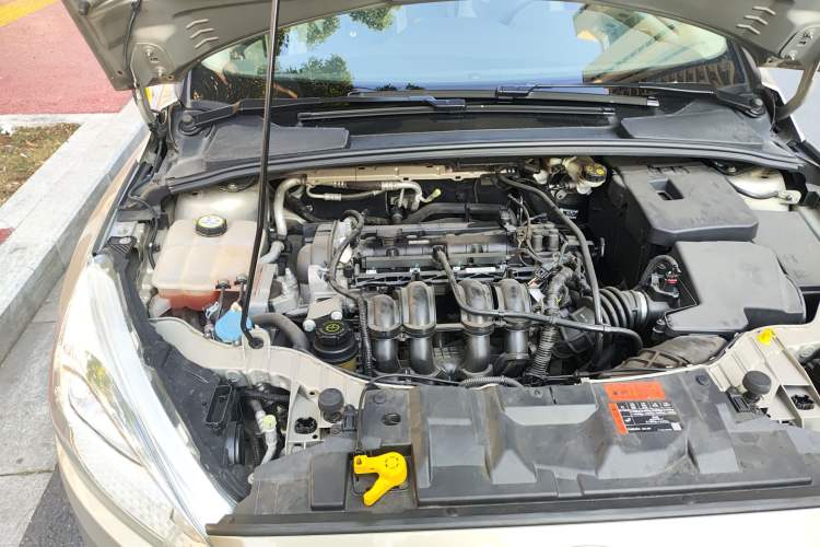Used Ford Focus 2017 Sedan 1.6L Automatic Comfort Plus SmartDrive Edition Engine Bay Right