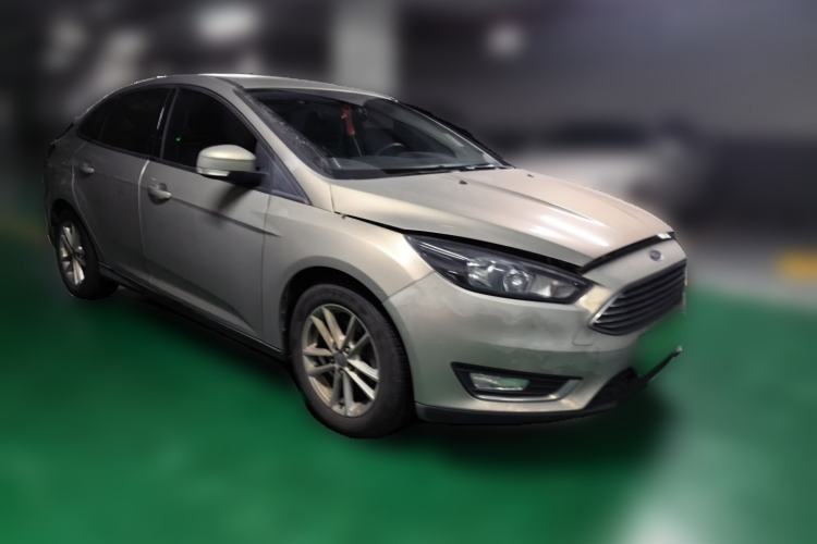 Used Ford Focus 2017 Sedan 1.6L Manual Fashion Edition Smart Drive Version Front Right 45 Deg