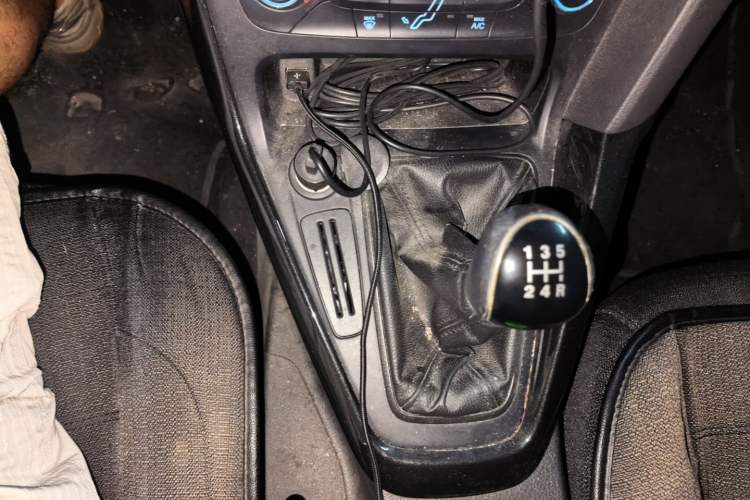 Used Ford Focus 2017 Sedan 1.6L Manual Fashion Edition Smart Drive Version Gear Lever