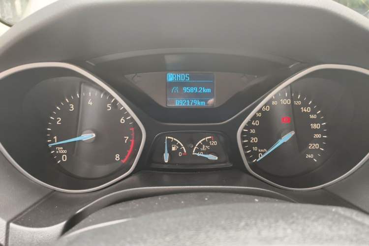 Used Ford Focus 2017 Sedan 1.6L Automatic Comfort Plus SmartDrive Edition Instrument Cluster