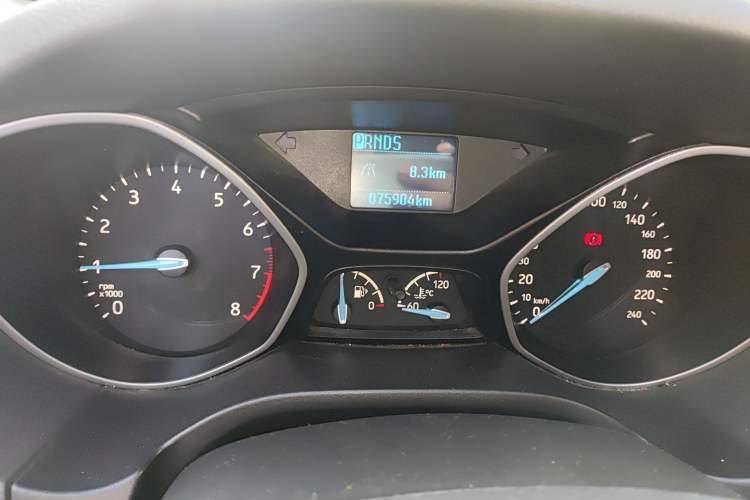 Used Ford Focus 2017 Sedan 1.6L Automatic Comfort Plus SmartDrive Edition Odometer Close Up