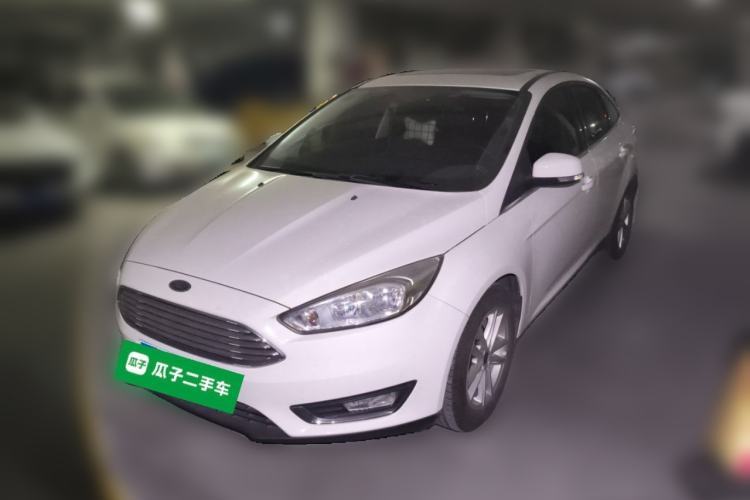 Used Ford Focus 2017 Sedan EcoBoost 180 Automatic Elite Model Guazi used car, China used car export, Used car for sale, Used cars, Cheapest cars for sale