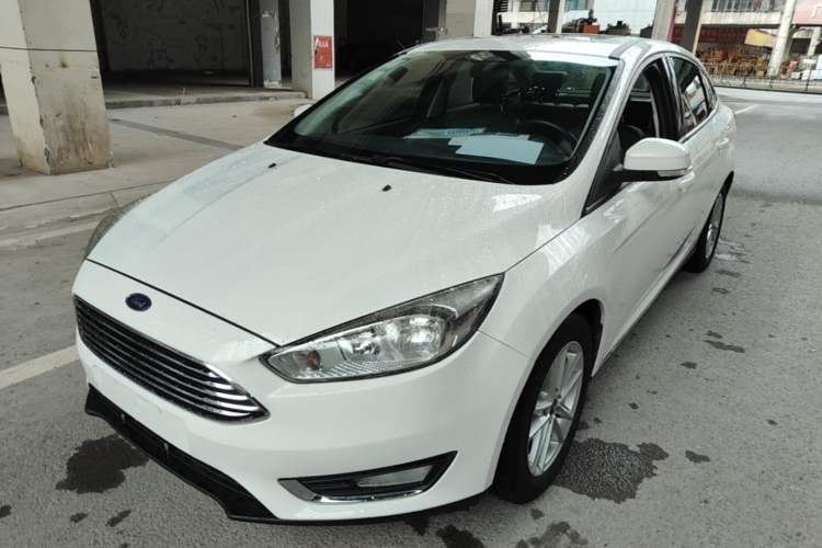 Used Ford Focus 2017 Sedan 1.6L Manual Fashion Edition Smart Drive Version Guazi used car, China used car export, Used car for sale, Used  cars, Cheapest cars for sale