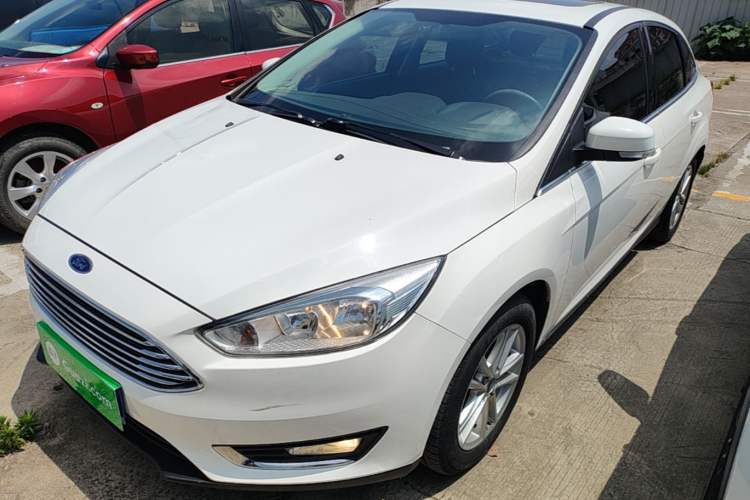 Used Ford Focus 2017 Sedan EcoBoost 180 Automatic Elite Model Guazi used car, China used car export, Used car for sale, Used  cars, Cheapest cars for sale
