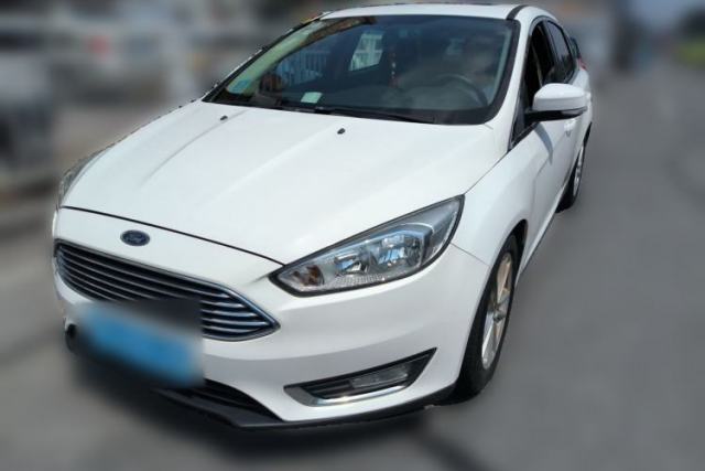 Ford Focus 2017 Sedan EcoBoost 125 Automatic Supreme Style SmartDrive Edition usado