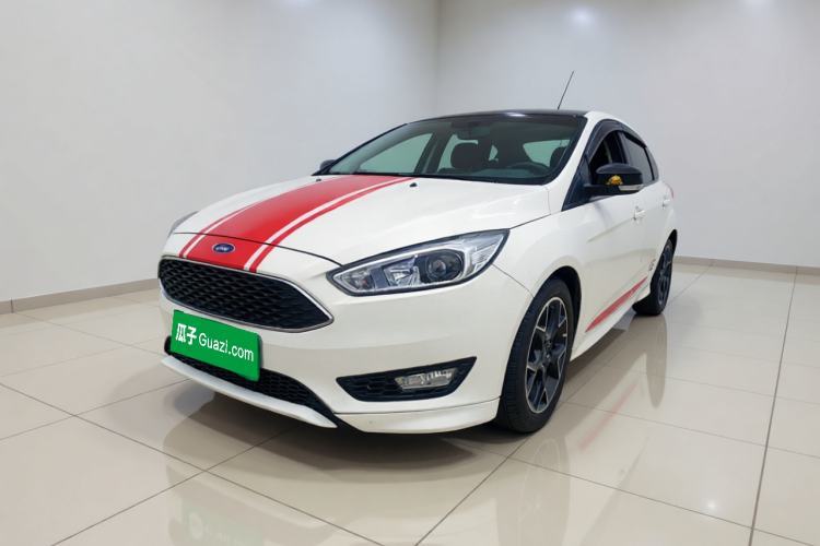 Ojetý Ford Focus 2017 1.5T CTCC White and Black Limited Edition Guazi used car, China used car export, Used car for sale, Used cars, Cheapest cars for sale