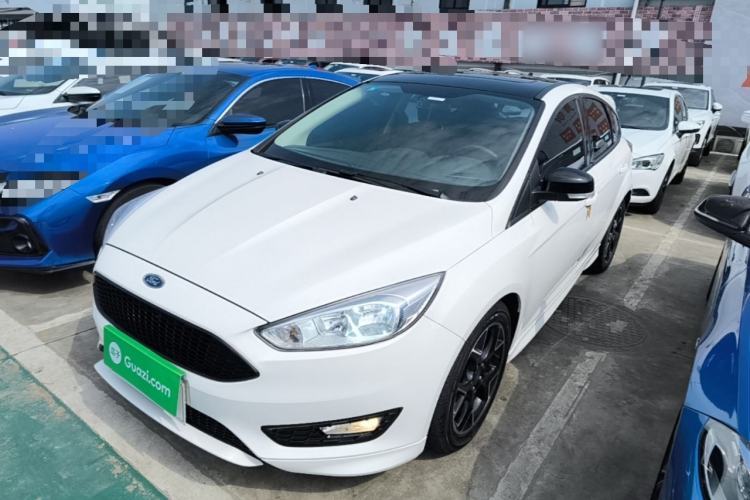 Used Ford Focus 2017 1.5T CTCC White and Black Limited Edition Guazi used car, China used car export, Used car for sale, Used  cars, Cheapest cars for sale