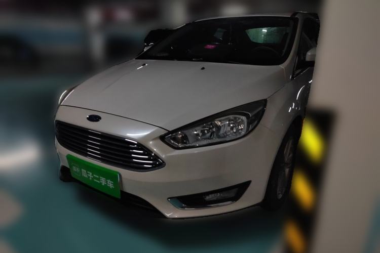 Used Ford Focus 2017 Sedan 1.6L Automatic Fashion Edition Smart Drive Version Guazi used car, China used car export, Used car for sale, Used cars, Cheapest cars for sale