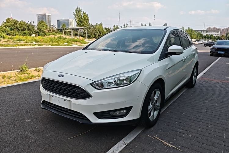 Used Ford Focus 2017 Hatchback 1.6L Automatic Comfort Plus SmartDrive Edition Guazi used car, China used car export, Used car for sale, Used  cars, Cheapest cars for sale
