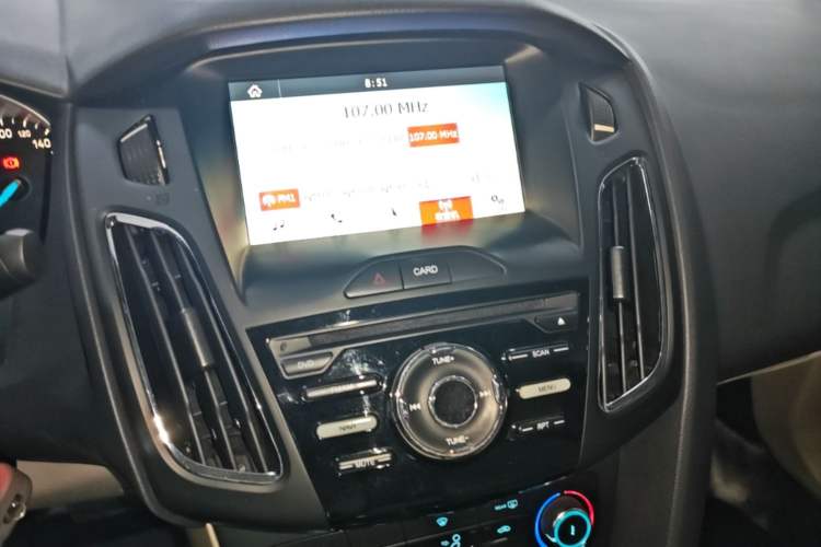 Used Ford Focus 2017 Sedan 1.6L Automatic Comfort Plus SmartDrive Edition Audio And AC Panel