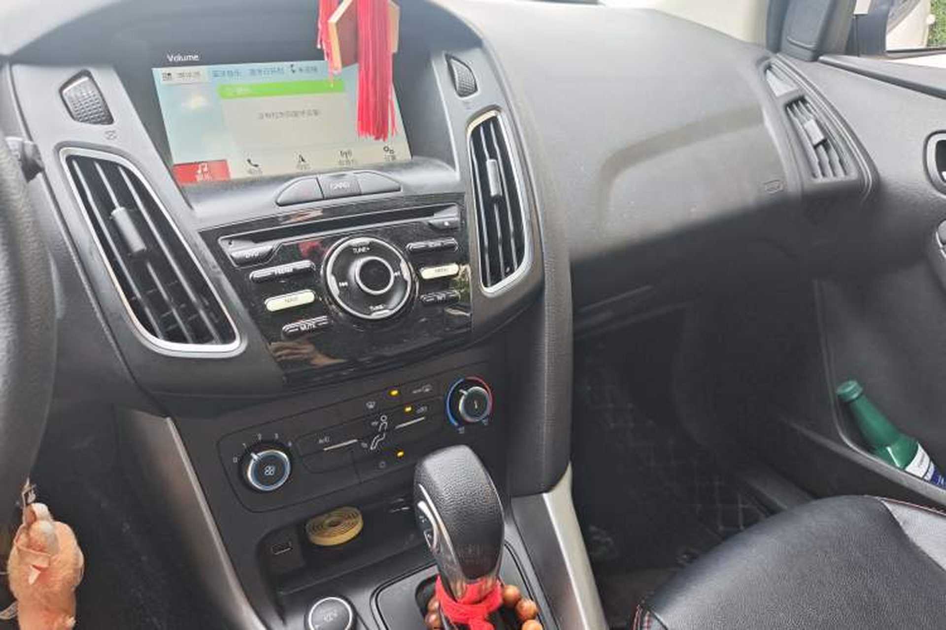 Used Ford Focus 2017 Hatchback 1.6L Automatic Comfort Plus SmartDrive Edition Audio And AC Panel