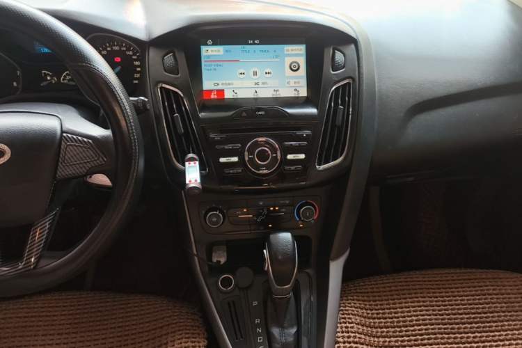 Used Ford Focus 2017 Hatchback 1.6L Automatic Comfort Plus SmartDrive Edition Audio And AC Panel