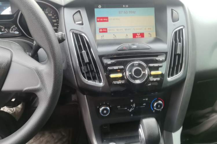 Used Ford Focus 2017 Hatchback 1.6L Automatic Comfort Plus SmartDrive Edition Audio And AC Panel