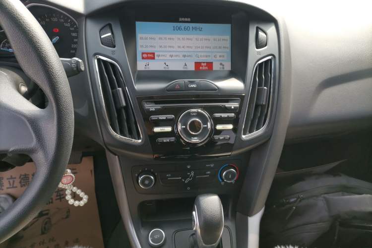 Used Ford Focus 2017 Hatchback 1.6L Automatic Comfort Plus SmartDrive Edition Audio And AC Panel