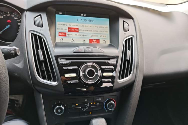 Used Ford Focus 2017 Hatchback 1.6L Automatic Comfort Plus SmartDrive Edition Audio And AC Panel