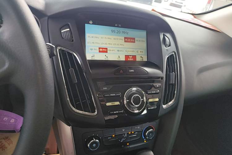 Used Ford Focus 2017 Hatchback 1.6L Automatic Comfort Plus SmartDrive Edition Audio And AC Panel