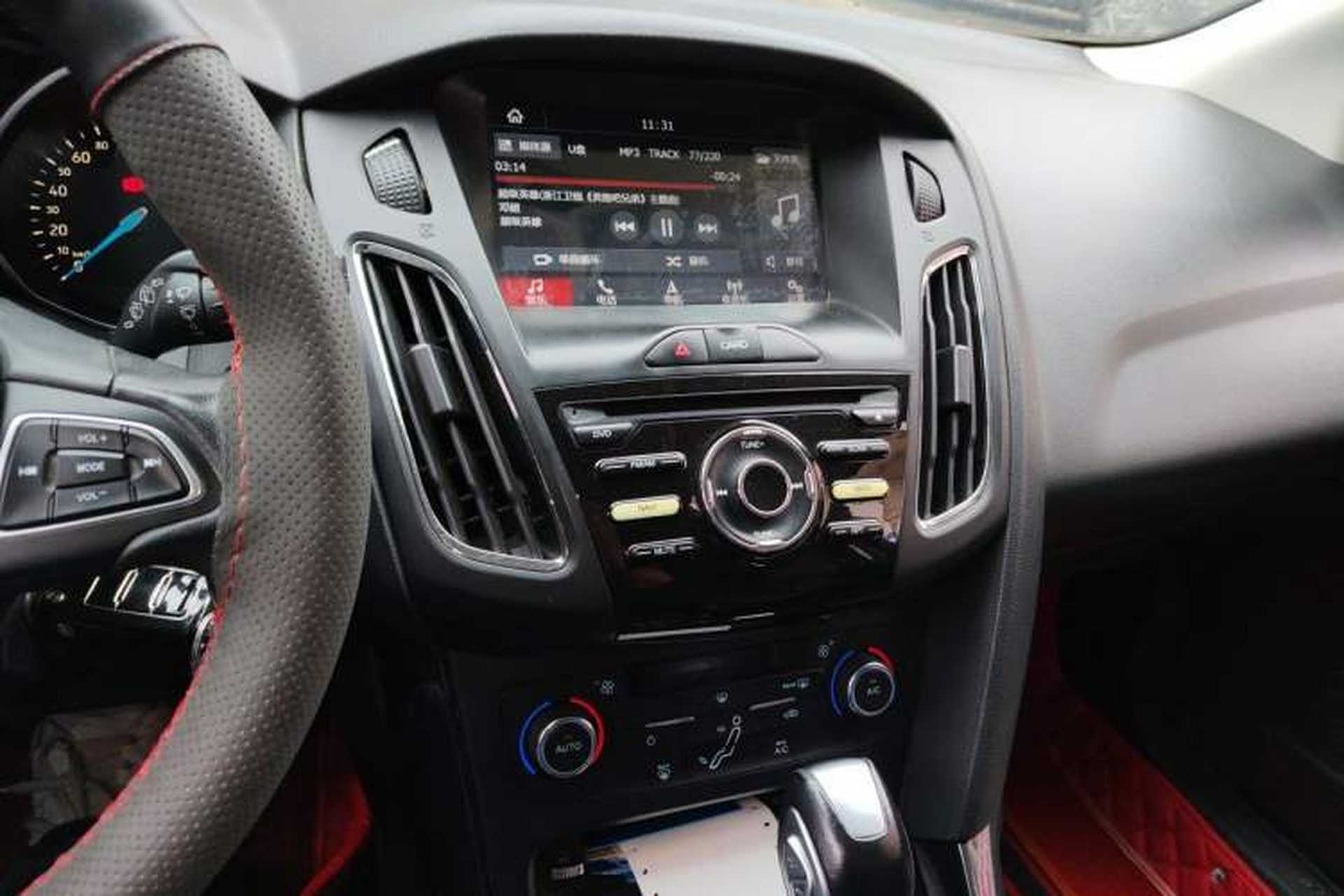 Used Ford Focus 2017 Hatchback EcoBoost 125 Automatic - Ultra-Powerful Style Edition with Smart Drive Features Audio And AC Panel