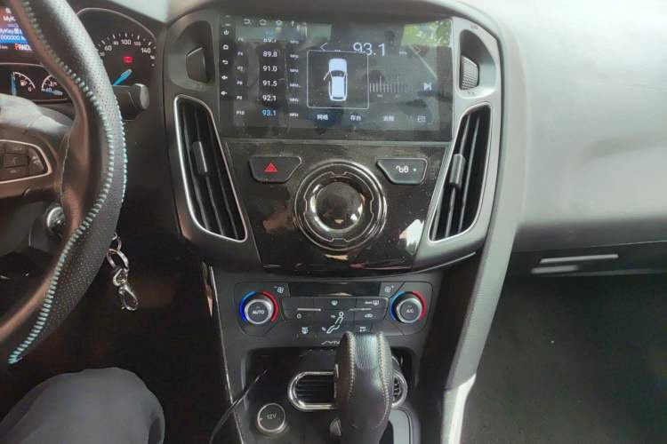 Used Ford Focus 2017 Sedan EcoBoost 180 Automatic Elite Model Audio And AC Panel